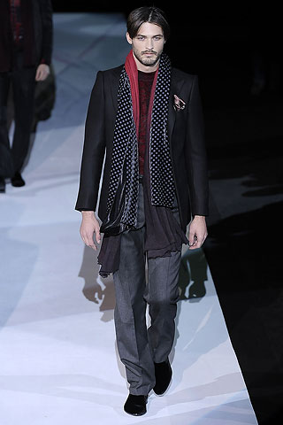 Giorgio Armani / - 2009-2010